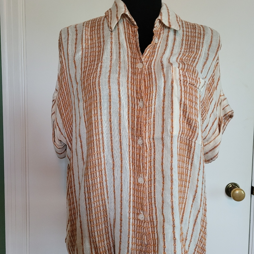 En Crème Button Down Top